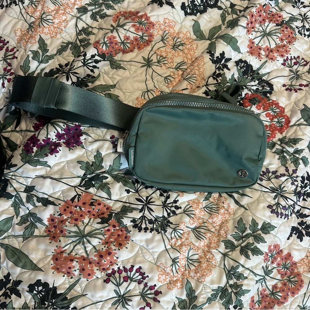 Lululemon Athletica Green Belt Bag
